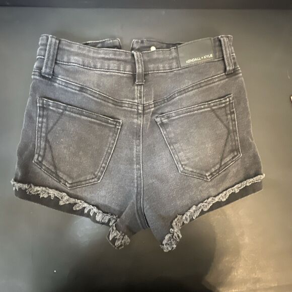 Kendall & Kylie Juniors Size 3 /26 Black the Drifter High Rise Shorts - Picture 5 of 7